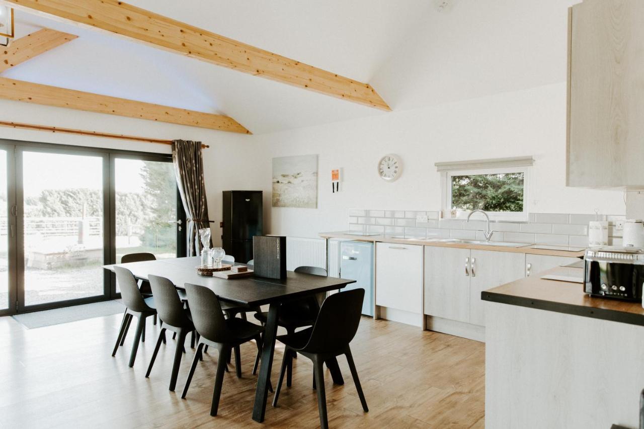 King Richard'S Luxury Lodge - Sleeps Up To 8 ,Dog Friendly ,Near Sherwood Forest At Fairview Farm In Nottingham Set In 88 Acres And Great For Groups,Family Gatherings,Corporate Events Екстер'єр фото